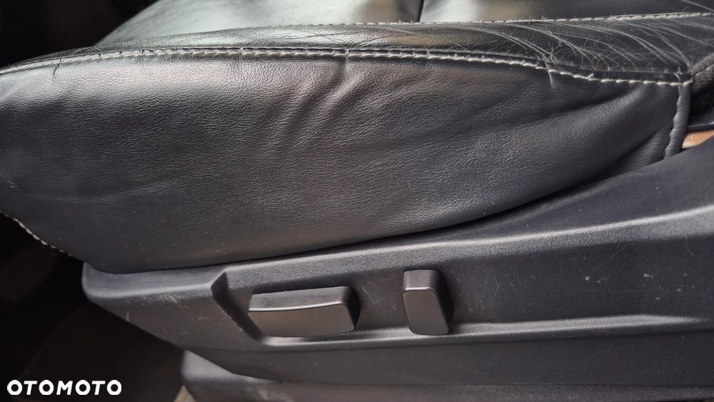 Mitsubishi Outlander - 17