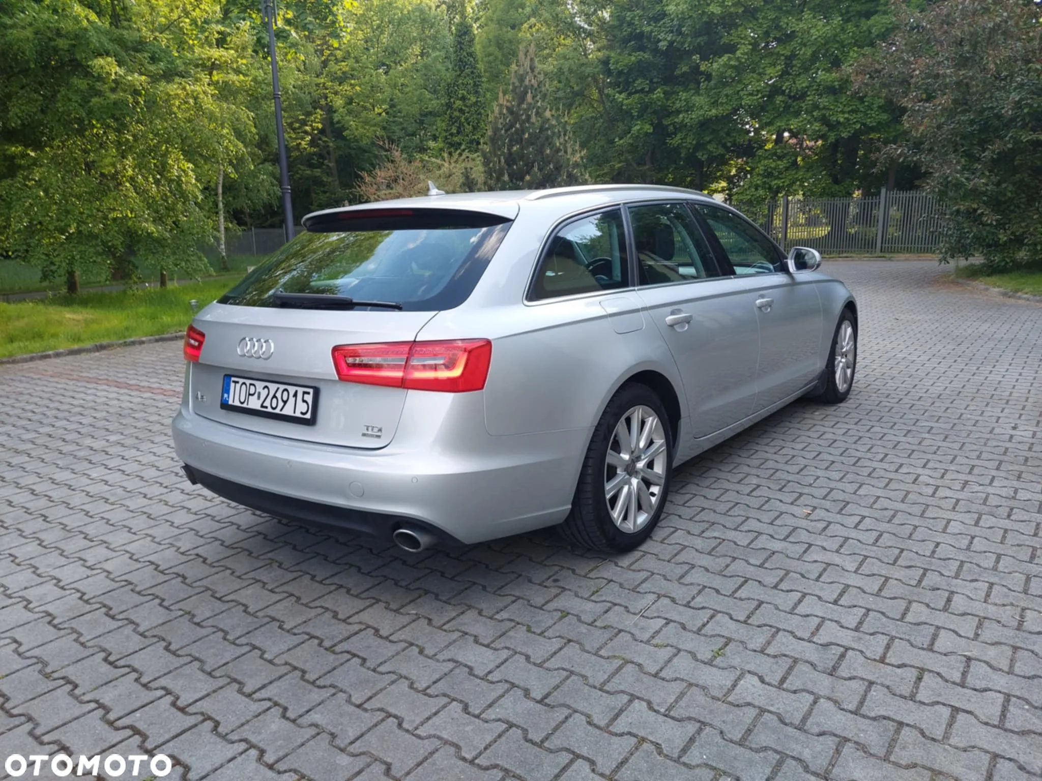 Audi A6 Avant 2.0 TDI Ultra S tronic - 4