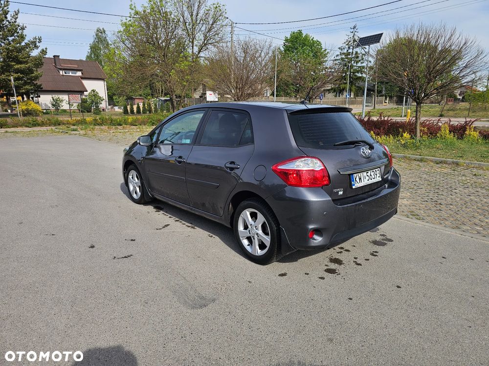Toyota Auris 1.6 Premium - 7