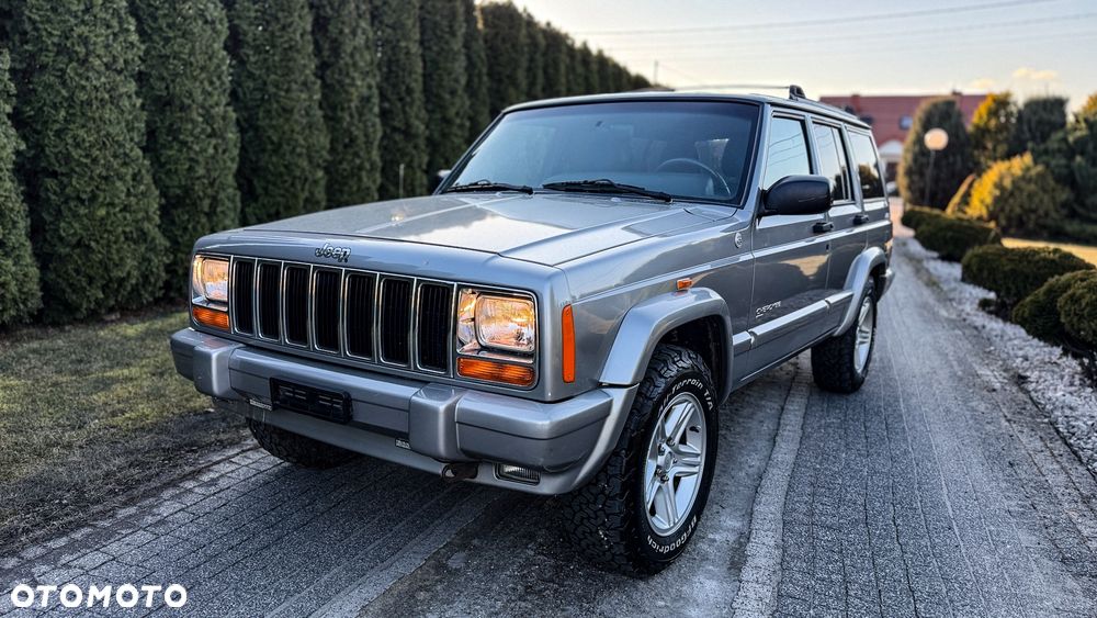 Jeep Cherokee 4.0 Limited - 1