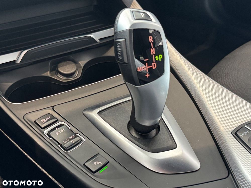 BMW Seria 1 - 29