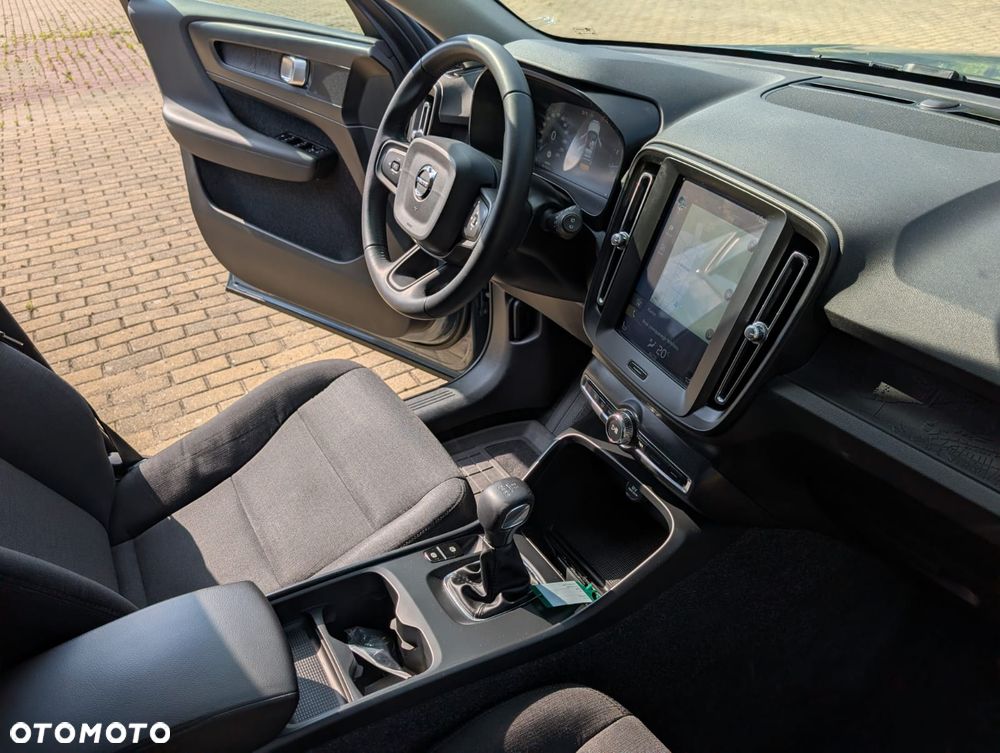 Volvo XC 40 T3 - 28