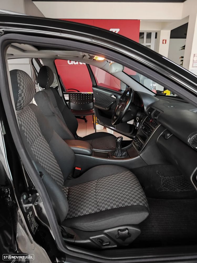 Mercedes-Benz C 220 CDi Avantgarde - 25