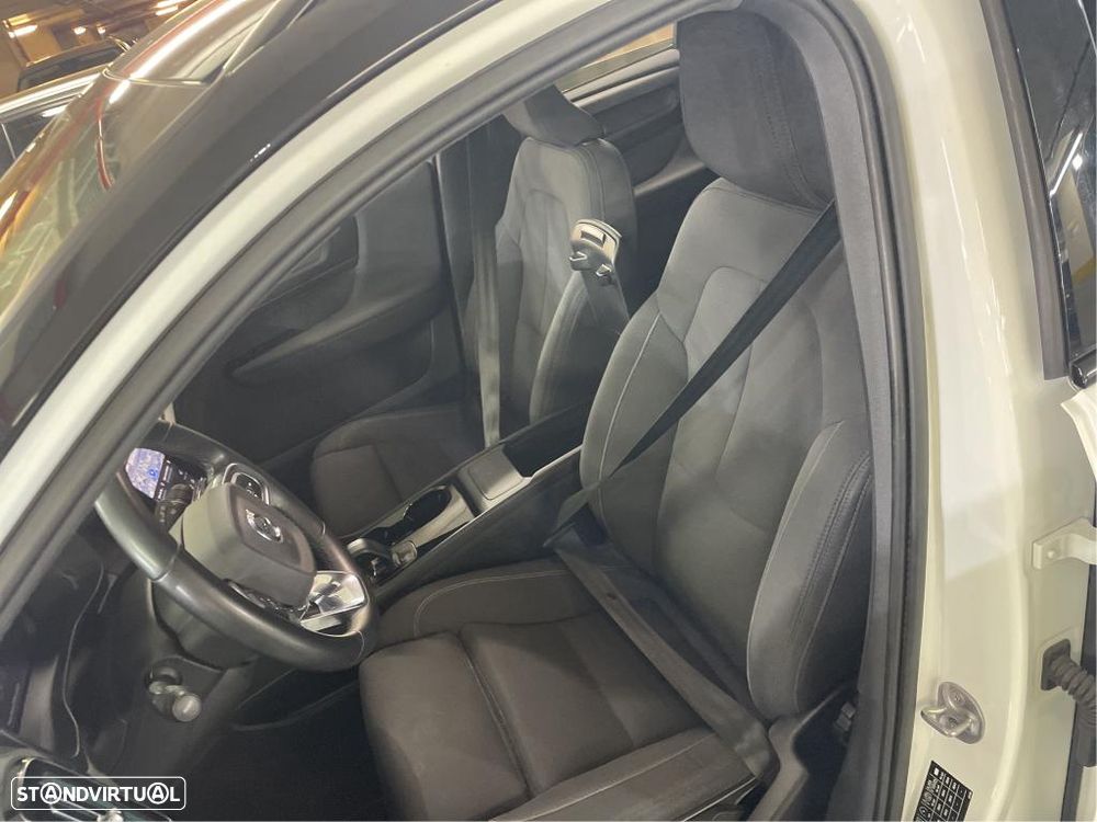 Volvo XC 40 Recharge Plus - 7