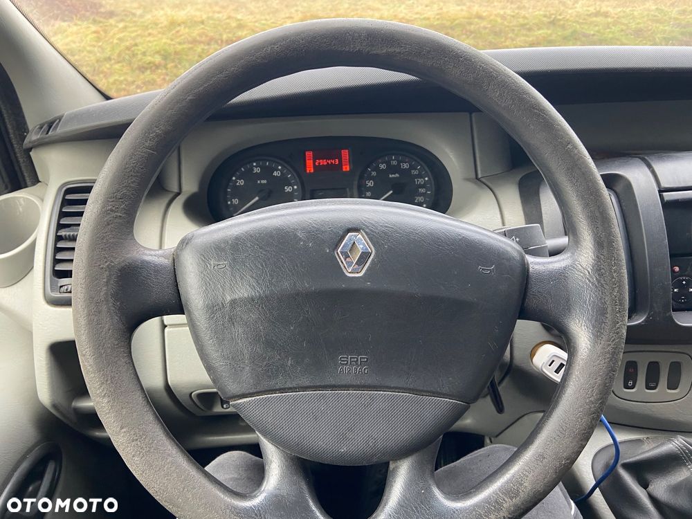 Renault Trafik - 10