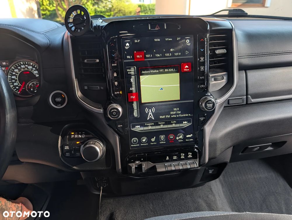 RAM 1500 Crew Cab Shortbed Bighorn - 8