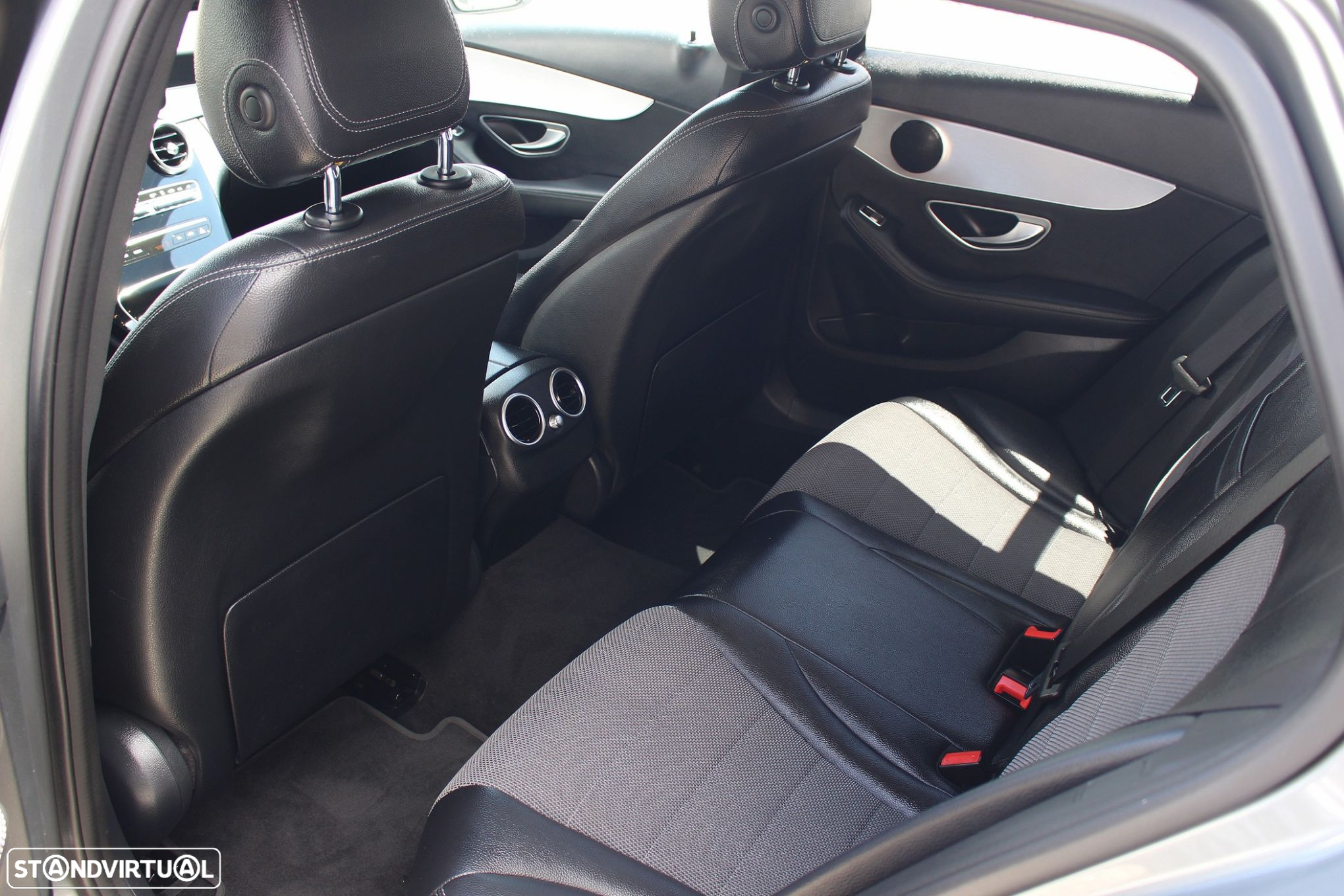 Mercedes-Benz C 300 de Avantgarde - 37
