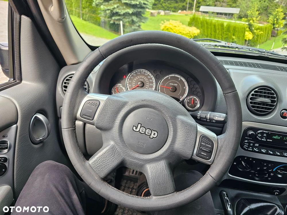 Jeep Cherokee 2.8 CRD Limited - 11