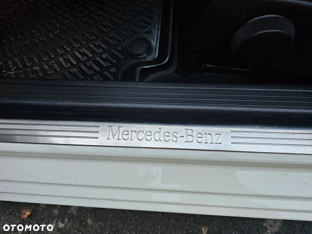 Mercedes-Benz Klasa C 200 7G-TRONIC Avantgarde Edition - 30