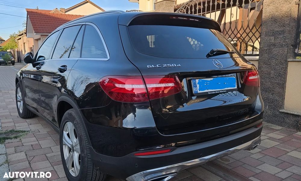 Mercedes-Benz GLC - 18