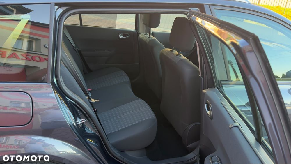 Renault Megane 1.6 16V Privilege - 27