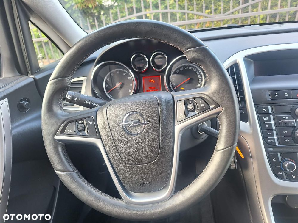 Opel Astra 1.4 Turbo - 11