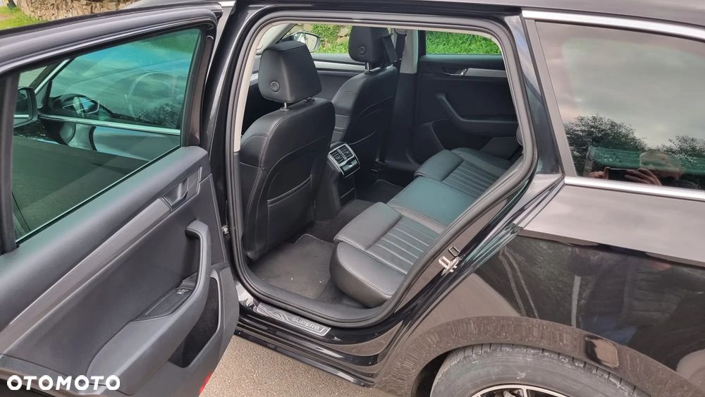 Skoda Superb Combi 2.0 TDI DSG Premium Edition - 30