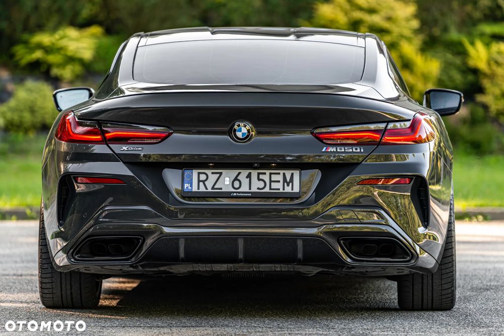 BMW Seria 8 - 18