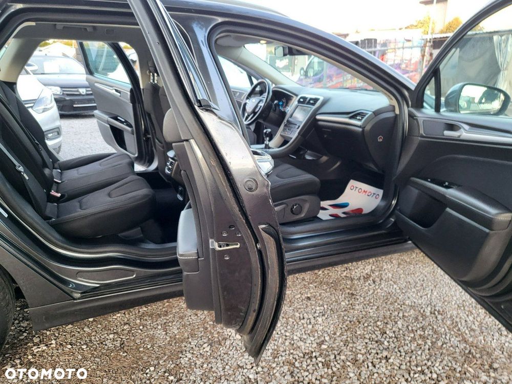 Ford Mondeo - 26