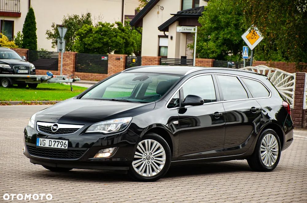 Opel Astra 1.6 Turbo Edition - 10