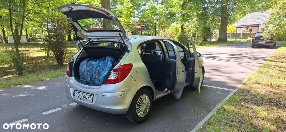 Opel Corsa - 25
