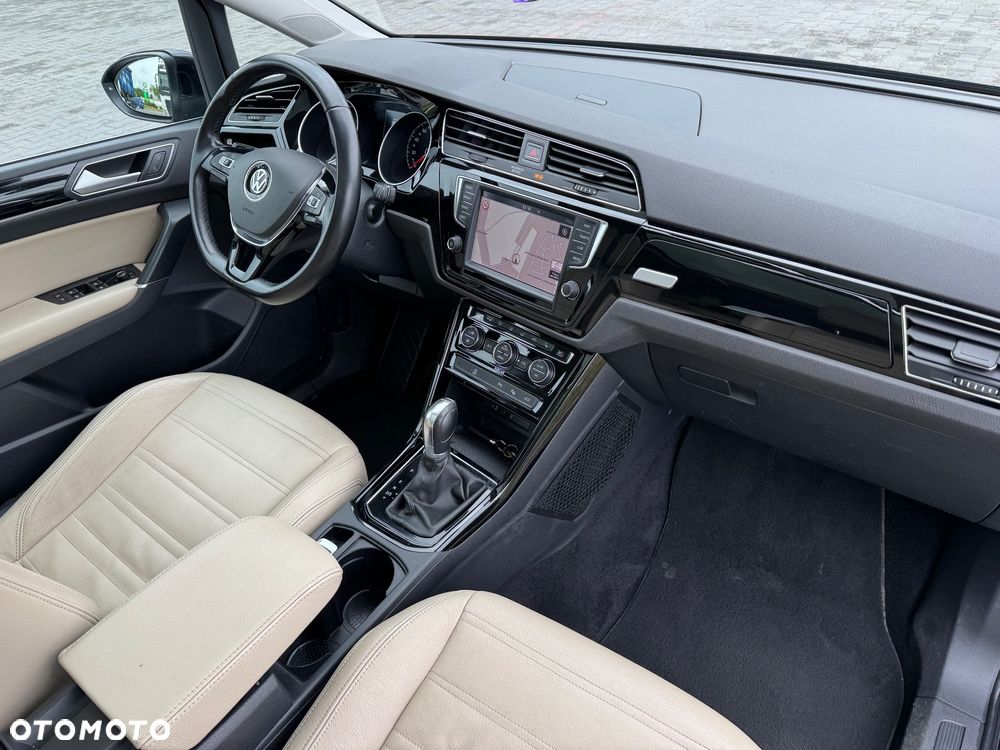 Volkswagen Touran 2.0 TDI SCR DSG Highline - 27