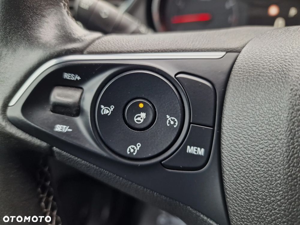 Opel Grandland X 1.6 T Ultimate S&S - 34