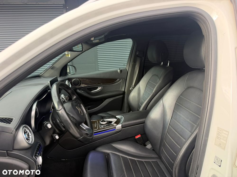 Mercedes-Benz GLC 220 d 4Matic 9G-TRONIC - 9