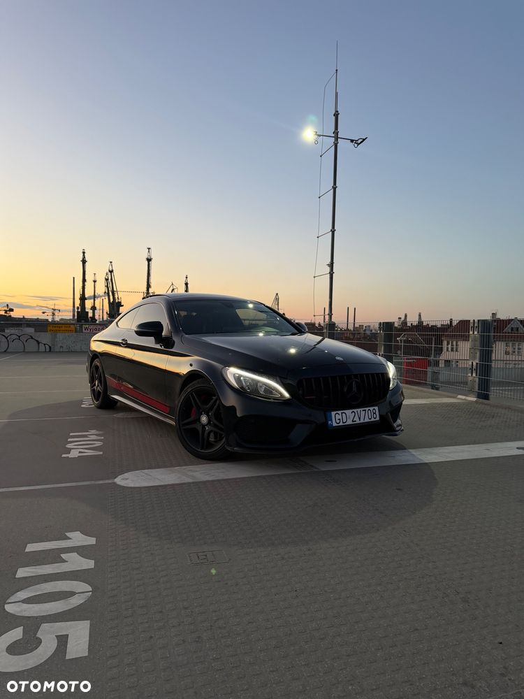 Mercedes-Benz Klasa C 300 7G-TRONIC AMG Line - 1