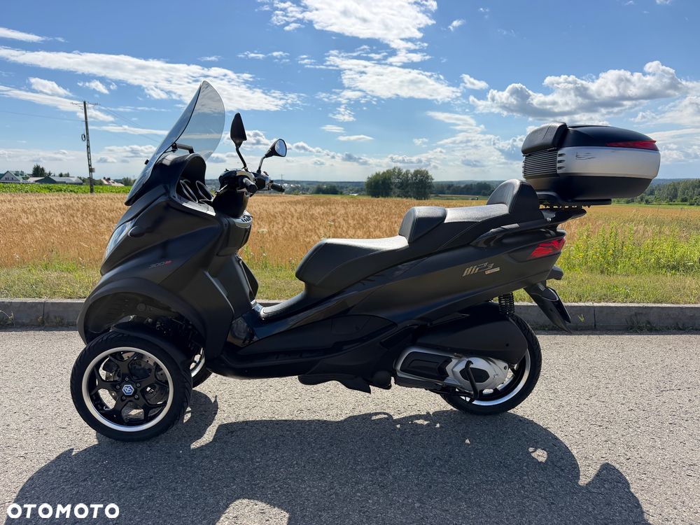 Piaggio MP-3 - 6