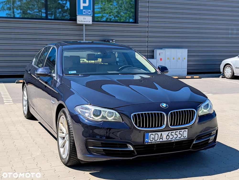 BMW Seria 5 535i xDrive Sport-Aut Luxury Line - 8