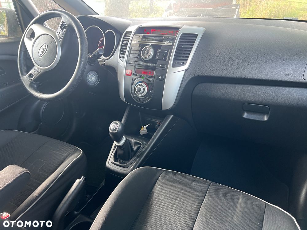 Kia Venga 1.4 CVVT Attract - 13