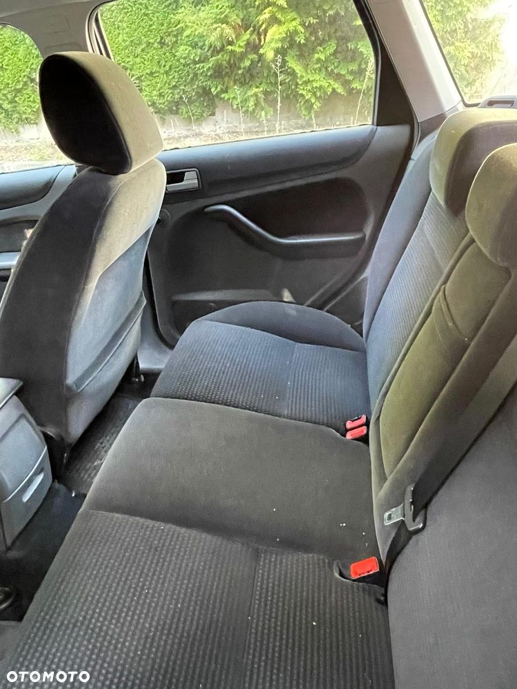 Ford Focus 1.6 TDCi Ghia - 21