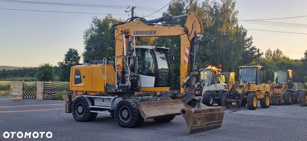 Liebherr A914/ Maszyna sprowadzona/ - 4