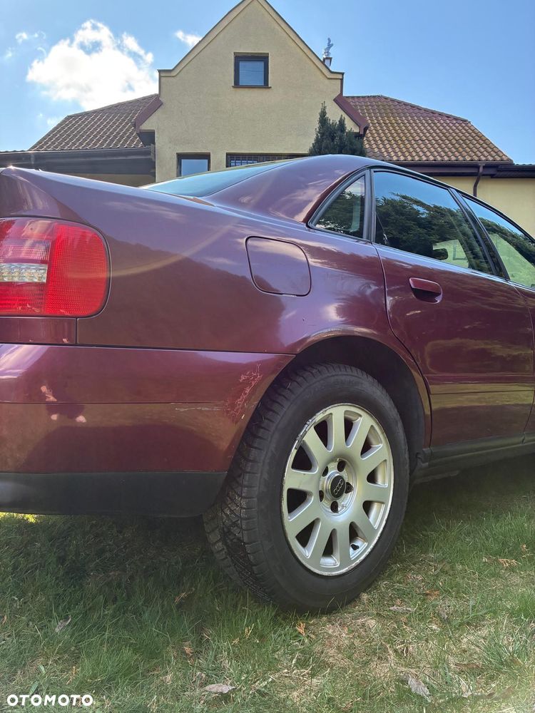 Audi A4 Limousine 1.6 - 16