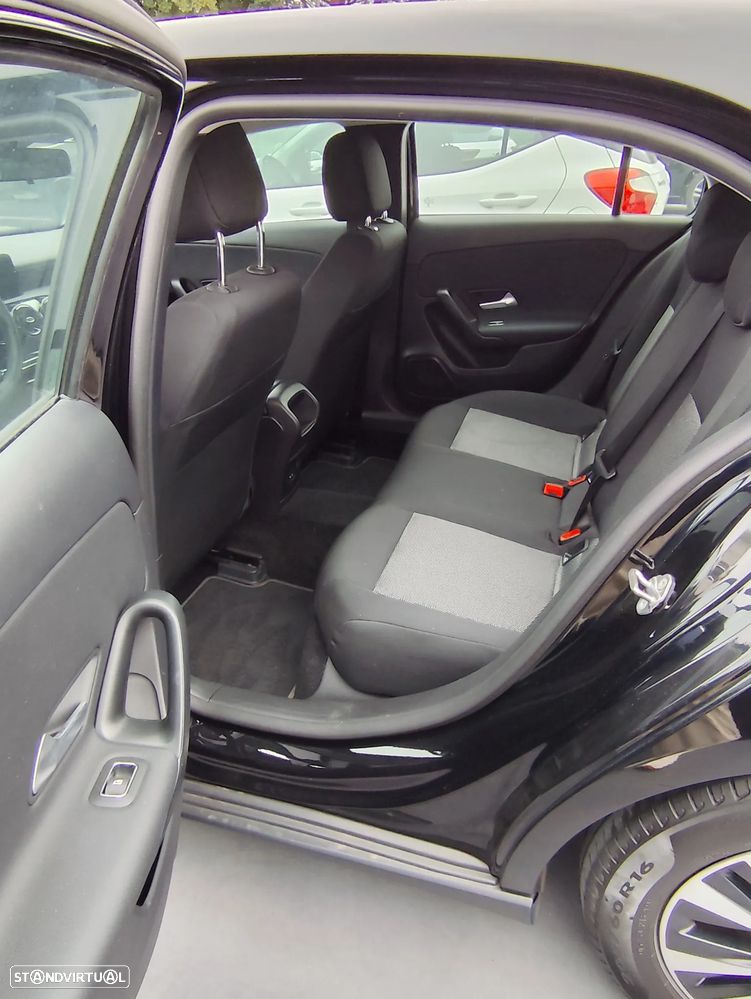 Mercedes-Benz A 180 d Edition 2020 - 10