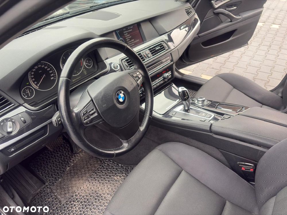 BMW Seria 5 520d - 9