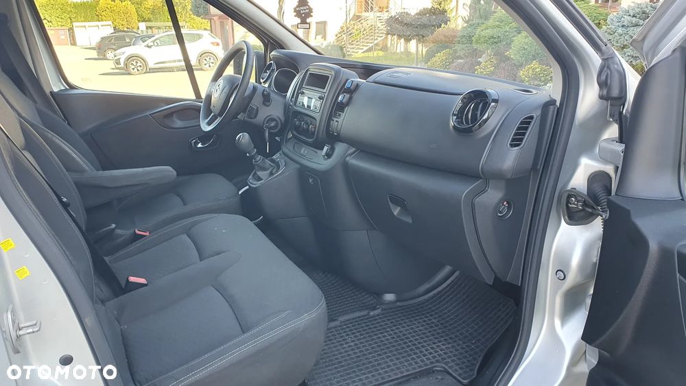 Opel Vivaro - 14