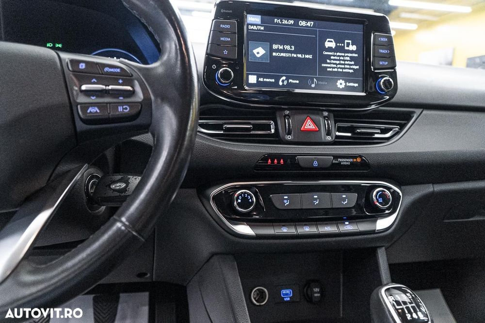 Hyundai i30 Wagon 1.5 110CP M/T Highway - 15