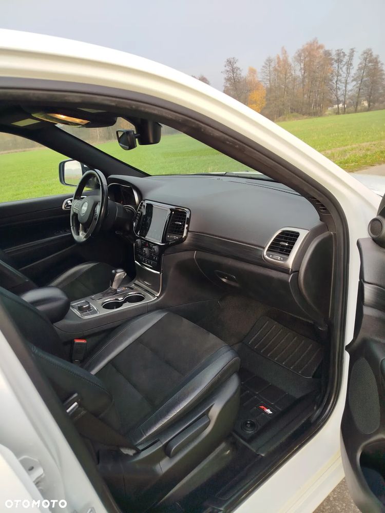 Jeep Grand Cherokee - 8