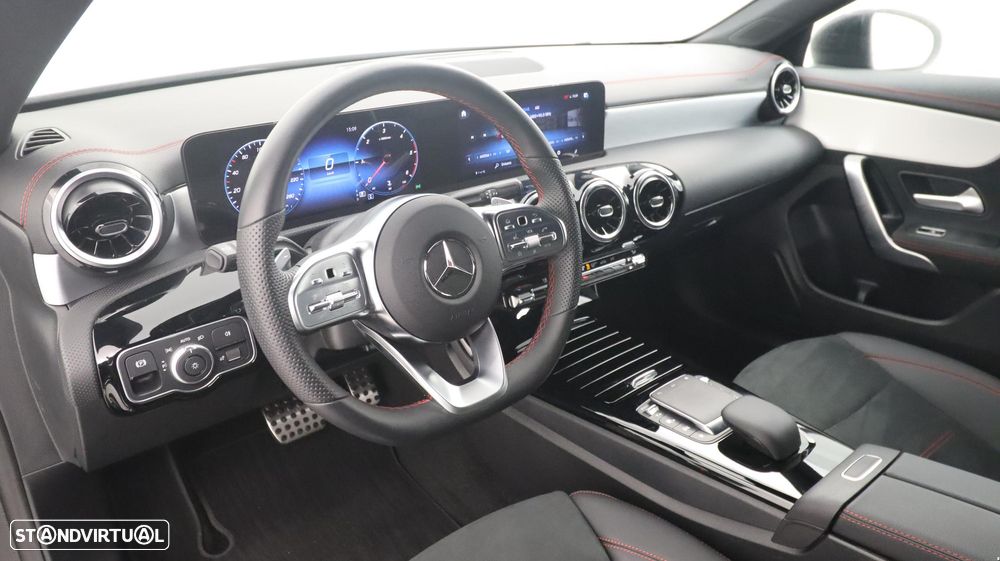 Mercedes-Benz CLA 180 d Shooting Brake AMG Line Aut. - 24
