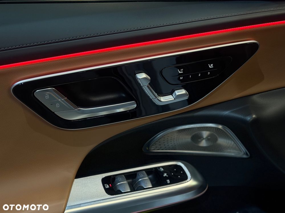 Mercedes-Benz Klasa E 220 d mHEV AMG 9G-Tronic - 17
