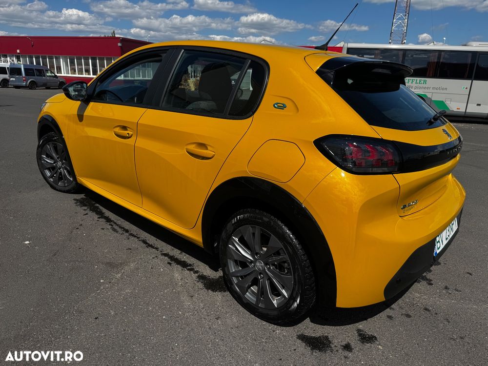 Peugeot 208 e-208 100 kW Allure - 2
