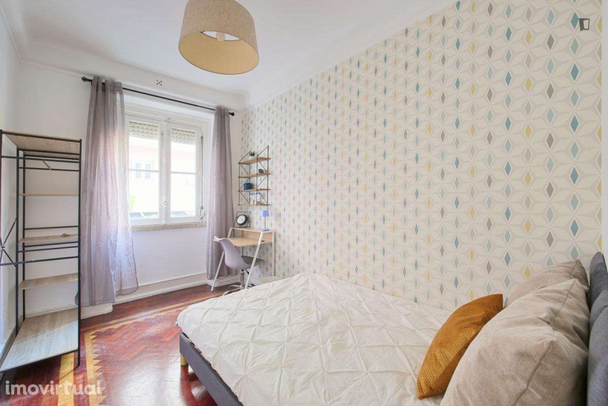Quarto - localizado em Alameda Lisbon - Grande imagem: 3/31
