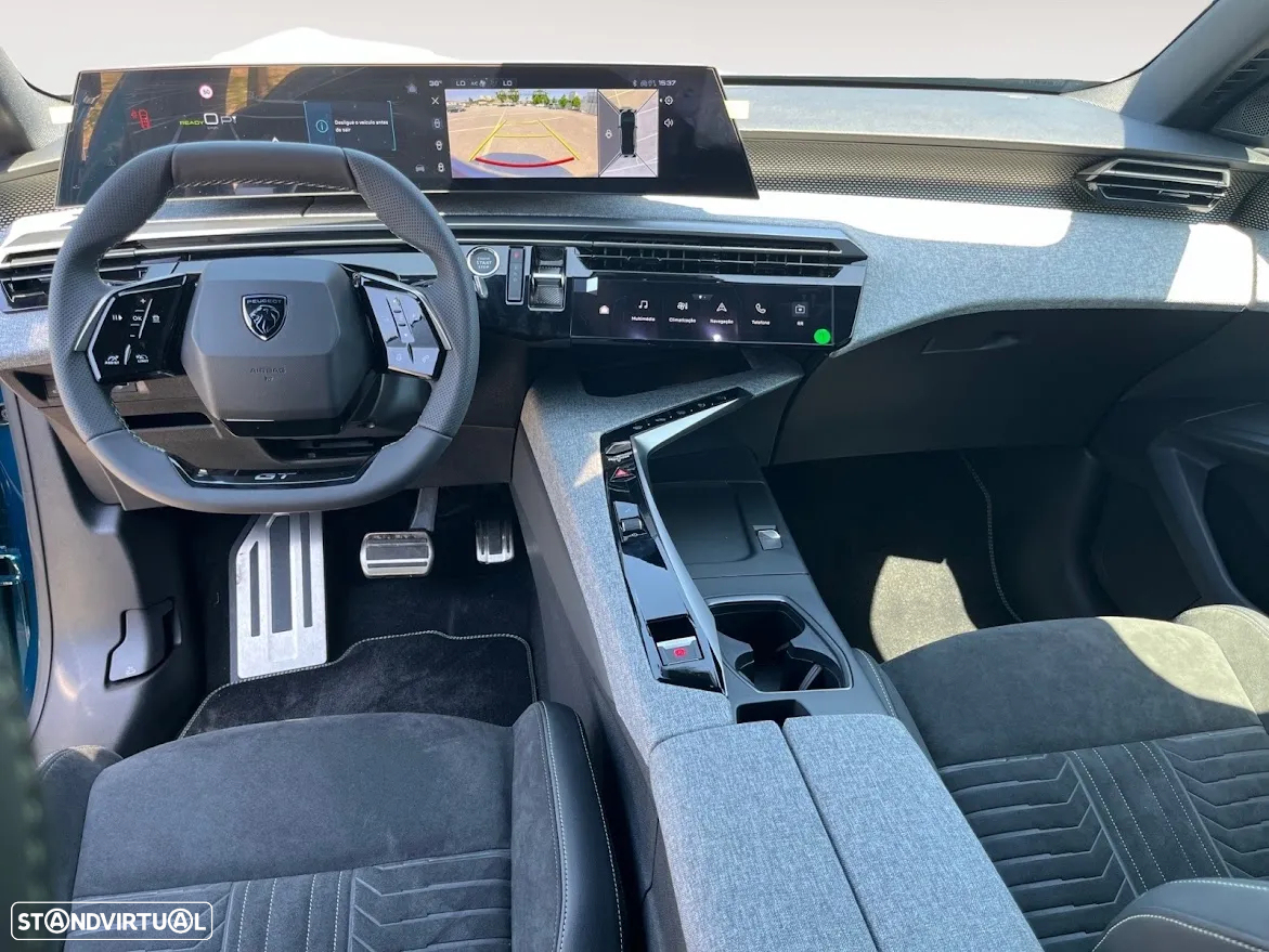 Peugeot E-3008 73 kWh GT - 11