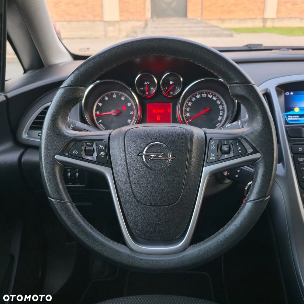 Opel Astra 1.4 Turbo Innovation - 24