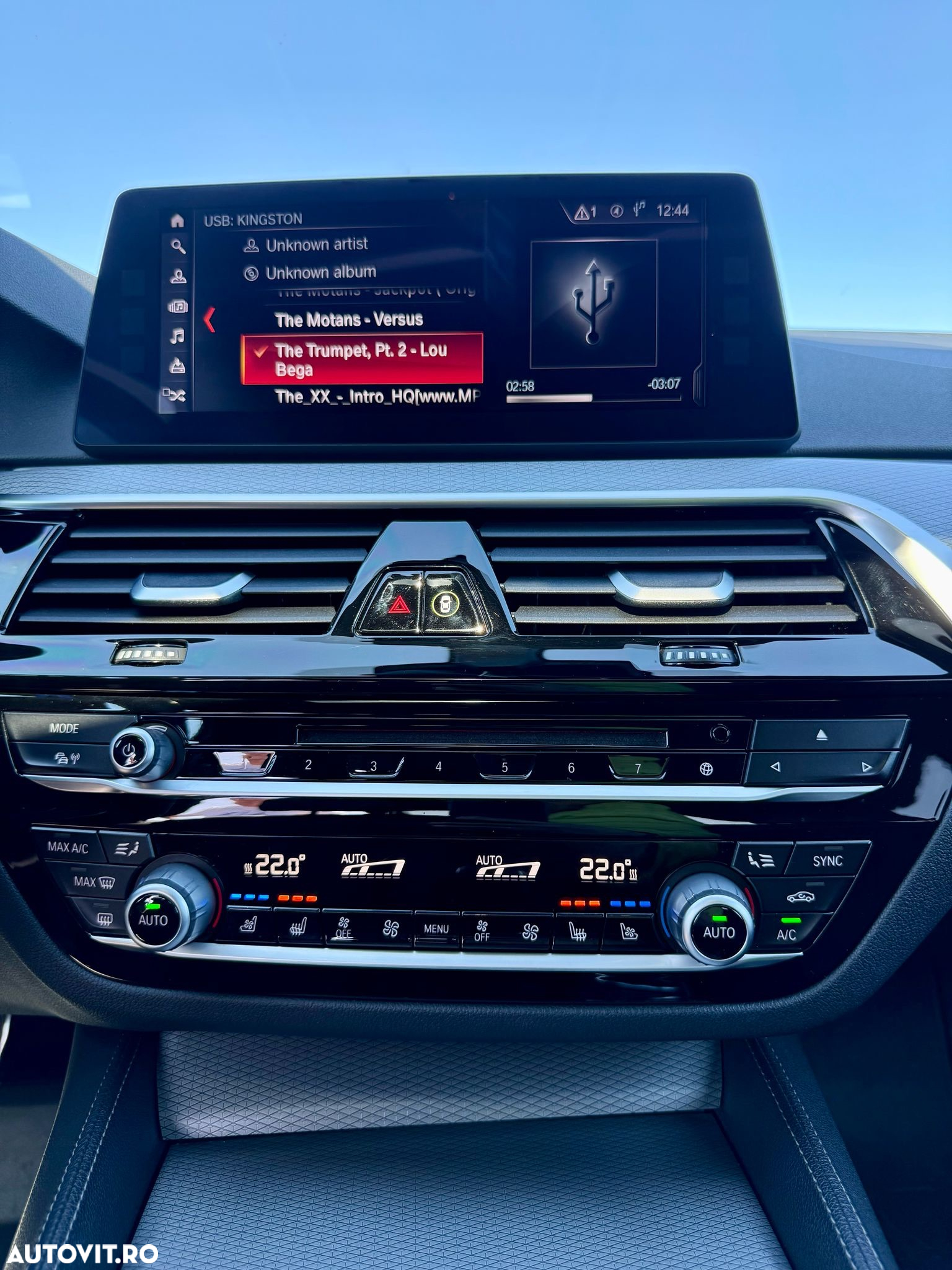BMW Seria 5 520d AT - 11