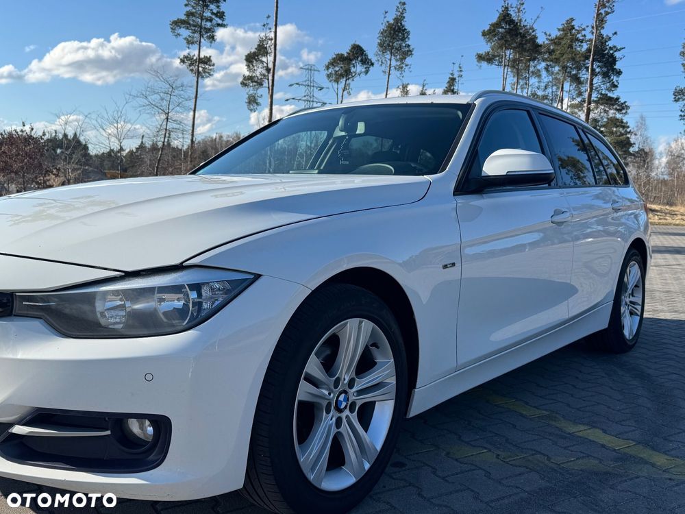 BMW Seria 3 318d Sport Line - 3