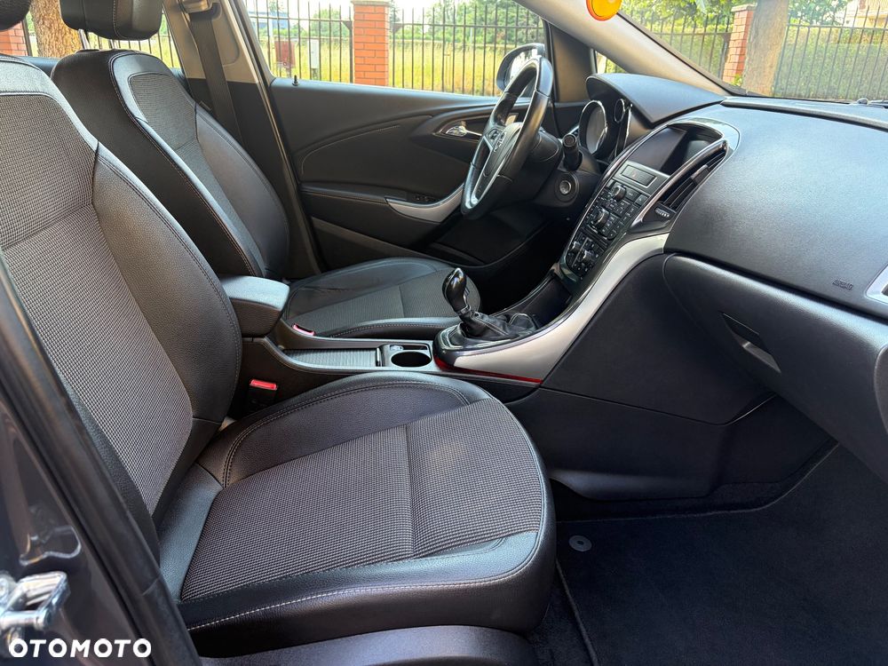 Opel Astra 1.4 Turbo - 26