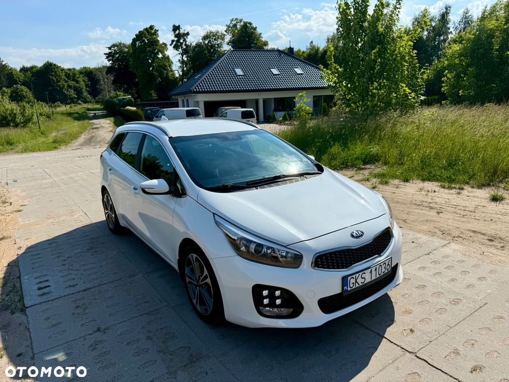 Kia Ceed 1.6 CRDi 136 ISG GT Line - 23