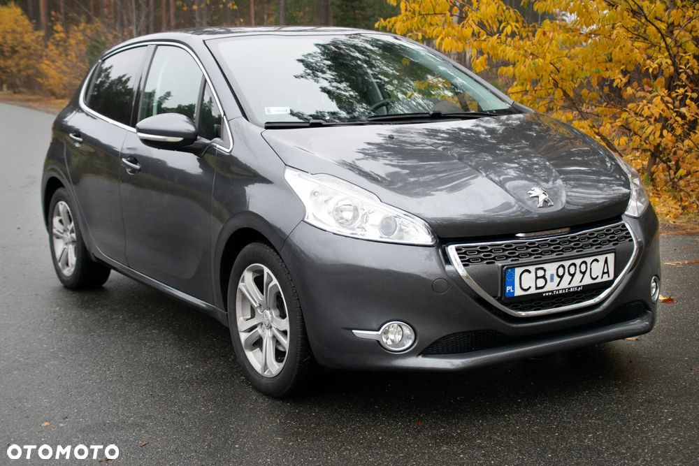 Peugeot 208 1.2 VTi Allure - 1