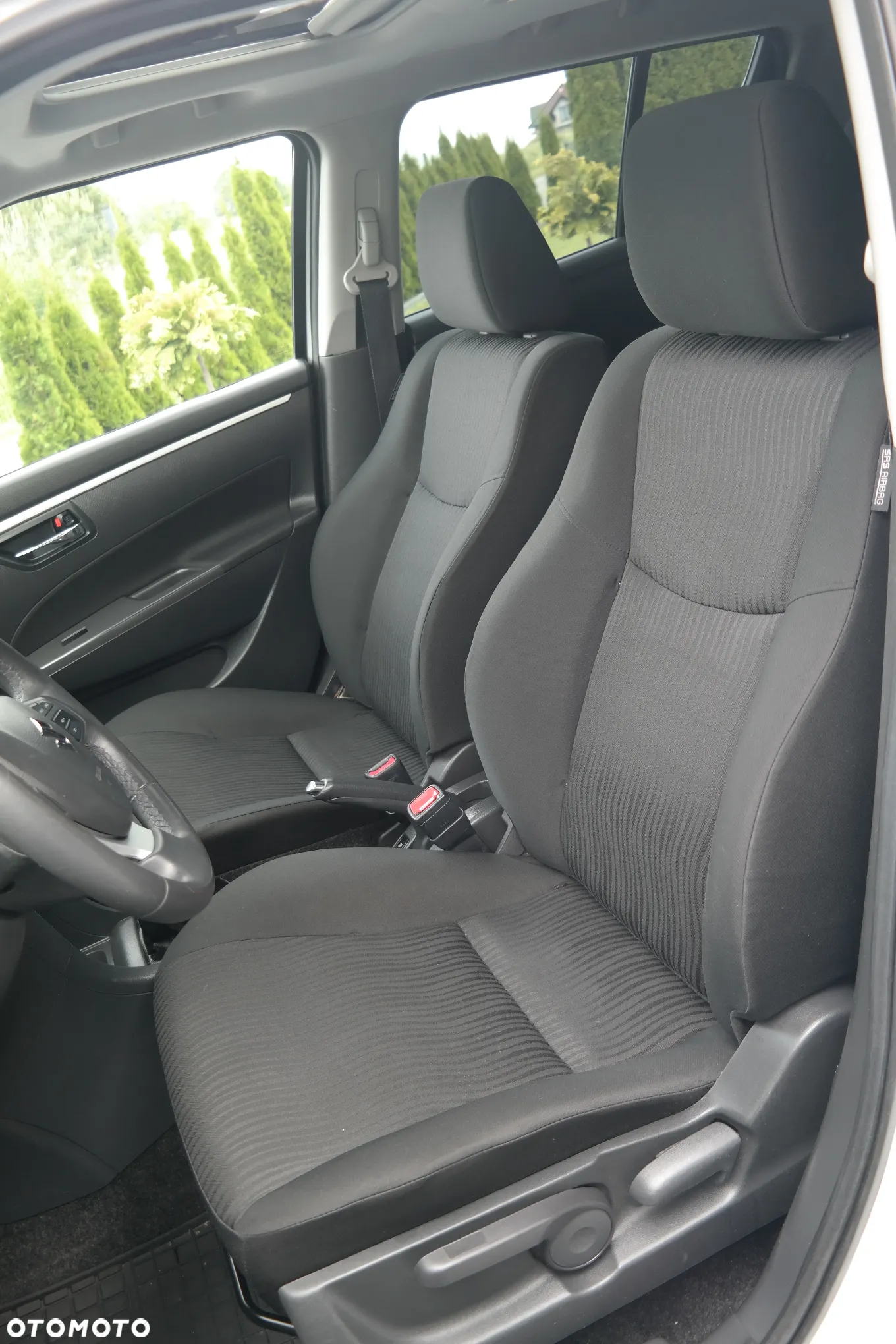 Suzuki Swift 1.2 Premium - 11