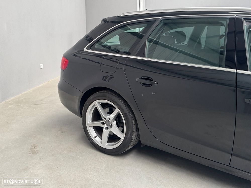 Audi A4 Avant 2.0 TDI Business Line Sport - 7