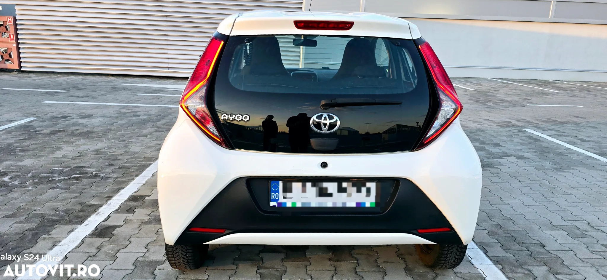 Toyota Aygo 1.0 VVY-I 5 usi X-connect - 10